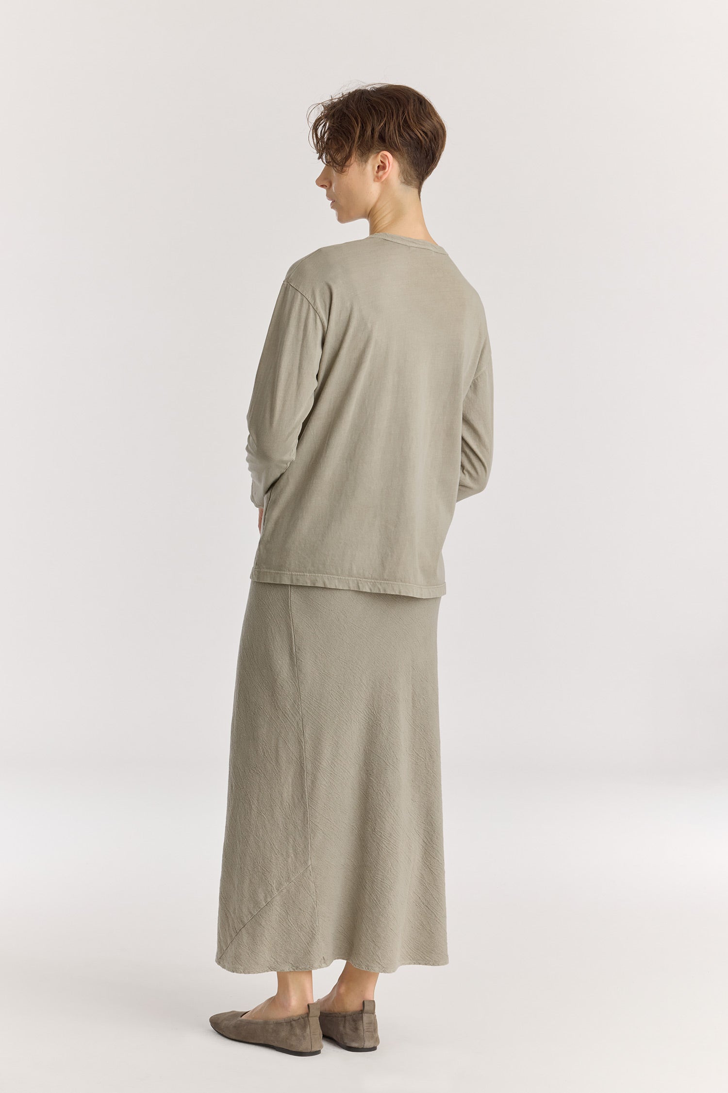 Regular Long Sleeve Tee / Lime Stone
Basic crew neck
Regular silhouette
Soft fabric
100% Organic cotton jersey
Cold machine or hand wash, tumble dry low or dry flat, no bleach
Style Number: OC-RST25
Regular fit
Made in USA
