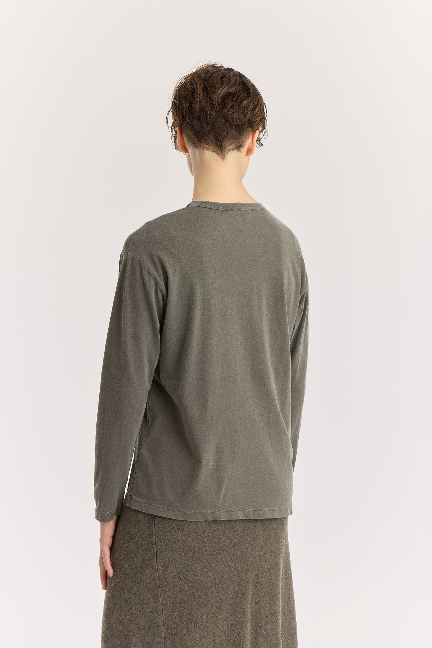 Regular Long Sleeve Tee / Slate
Basic crew neck
Regular silhouette
Soft fabric
100% Organic cotton jersey
Cold machine or hand wash, tumble dry low or dry flat, no bleach
Style Number: OC-RST25
Regular fit
Made in USA