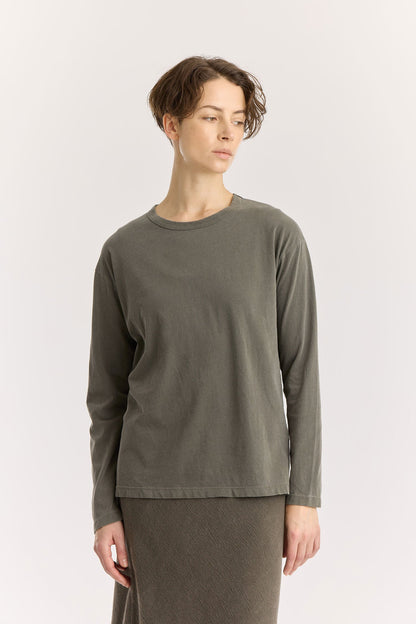 Regular Long Sleeve Tee / Slate
Basic crew neck
Regular silhouette
Soft fabric
100% Organic cotton jersey
Cold machine or hand wash, tumble dry low or dry flat, no bleach
Style Number: OC-RST25
Regular fit
Made in USA