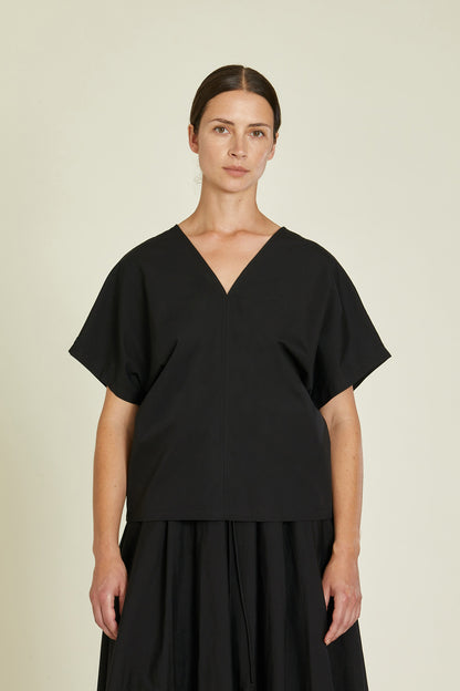 V-NECK TOP / BLACK / OCP-VT15 (CONTRASTED STITCHES)