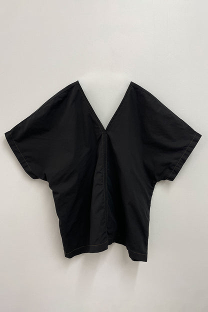 V-NECK TOP / BLACK / OCP-VT15 (CONTRASTED STITCHES)