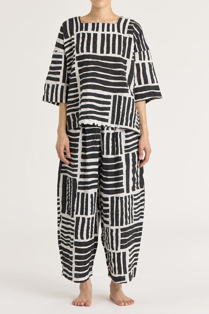 SHORT SLEEVE SQUARE NECK TOP / PRINT BLACK / PC-SSN06