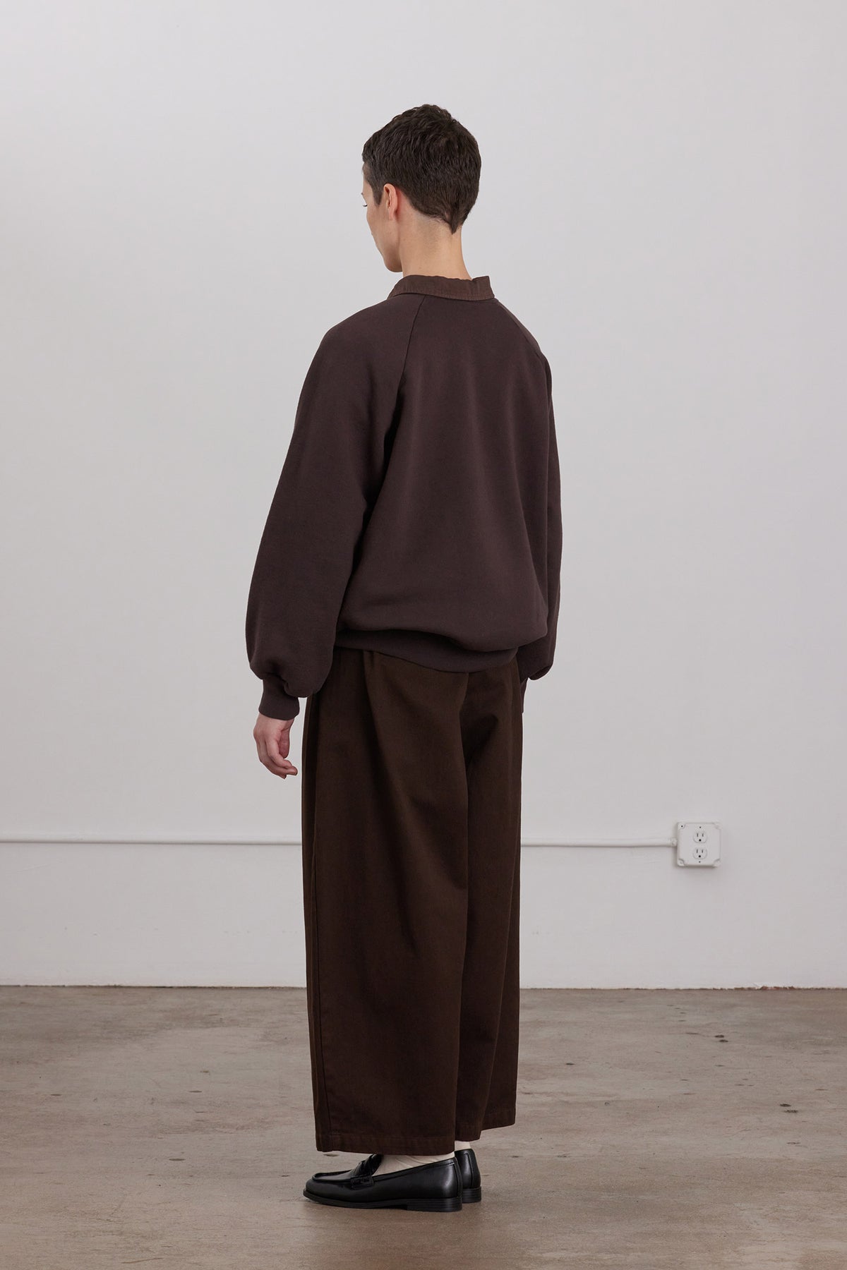 ORGANIC COTTON CASHMERE RAGLAN SWEATSHIRT / DK.CACAO