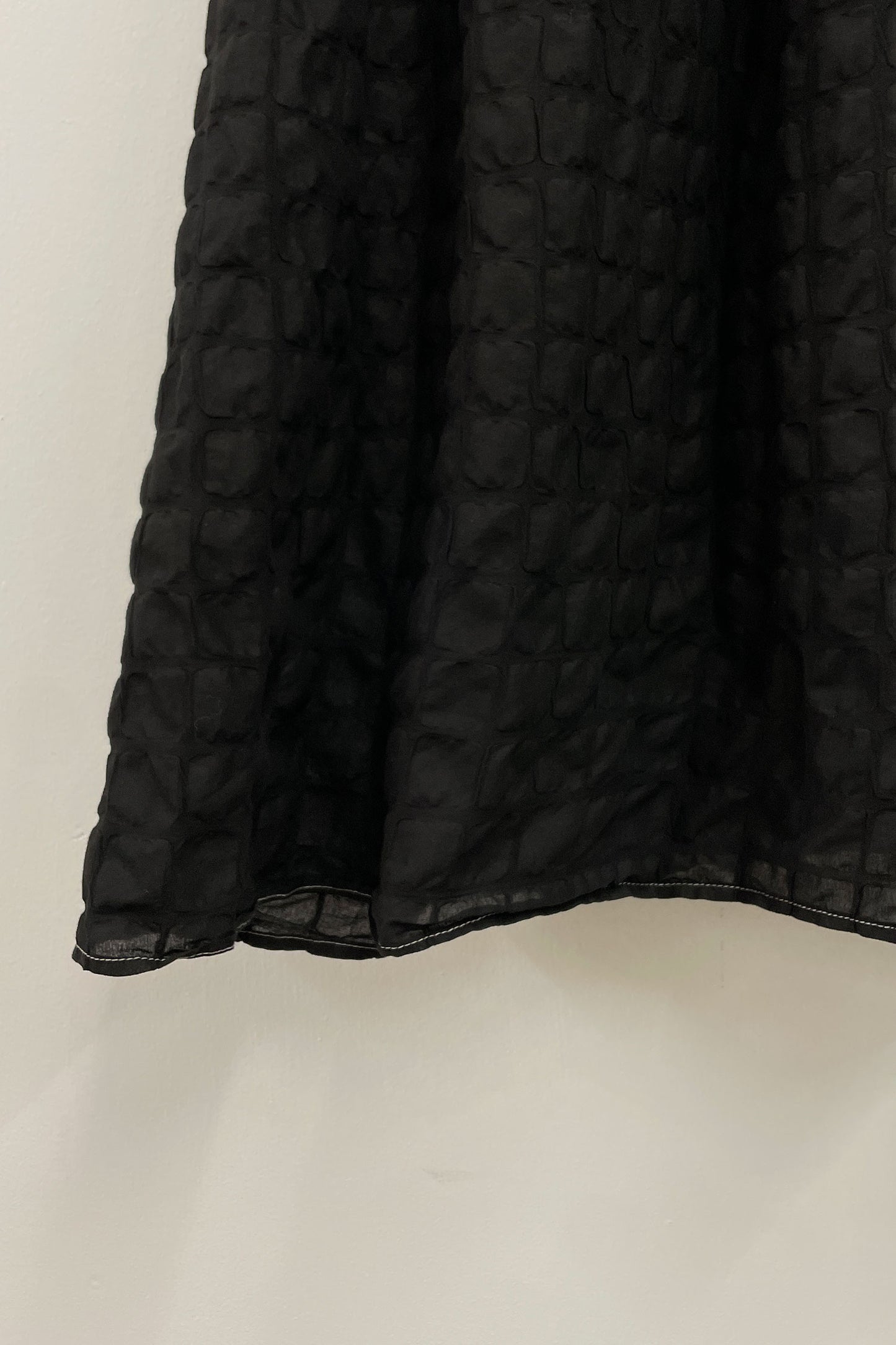 RIPPLE FINISH STRAP DRESS / BLACK / RC-STD17 (with contrasted stitches)