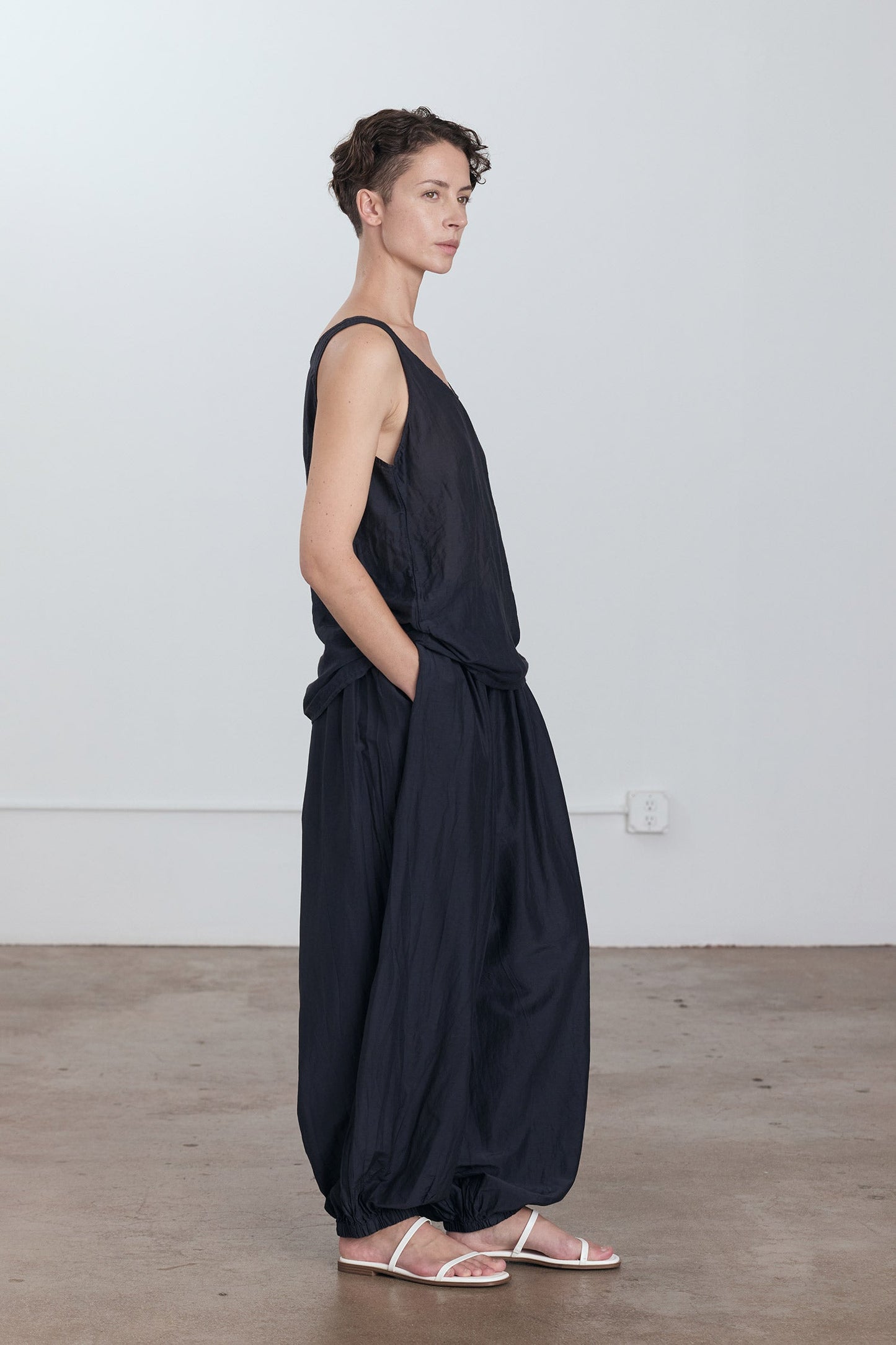 AKARI PANTS / FADED BLACK