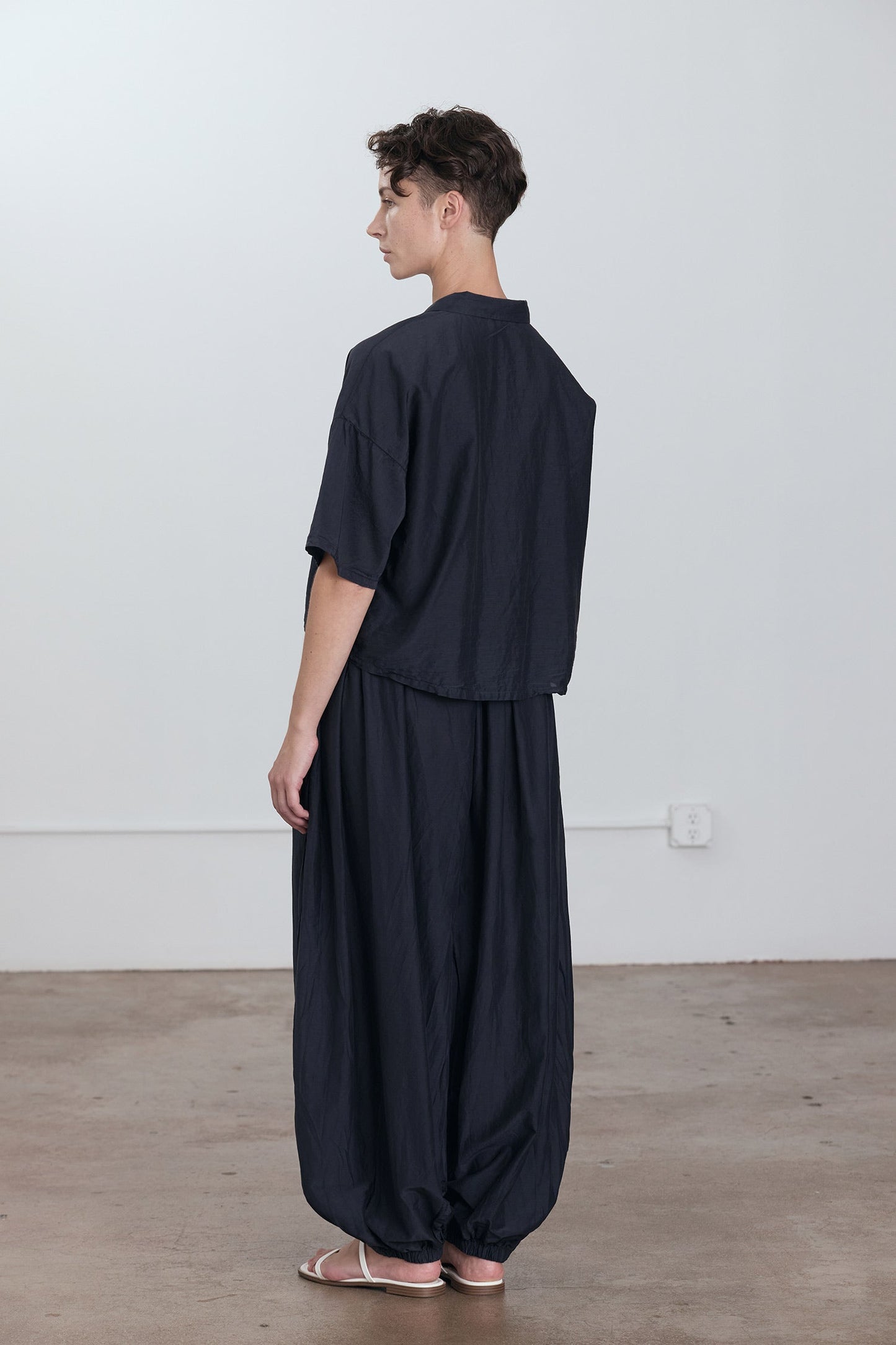 CROPPED SHIRTS / FADED BLACK