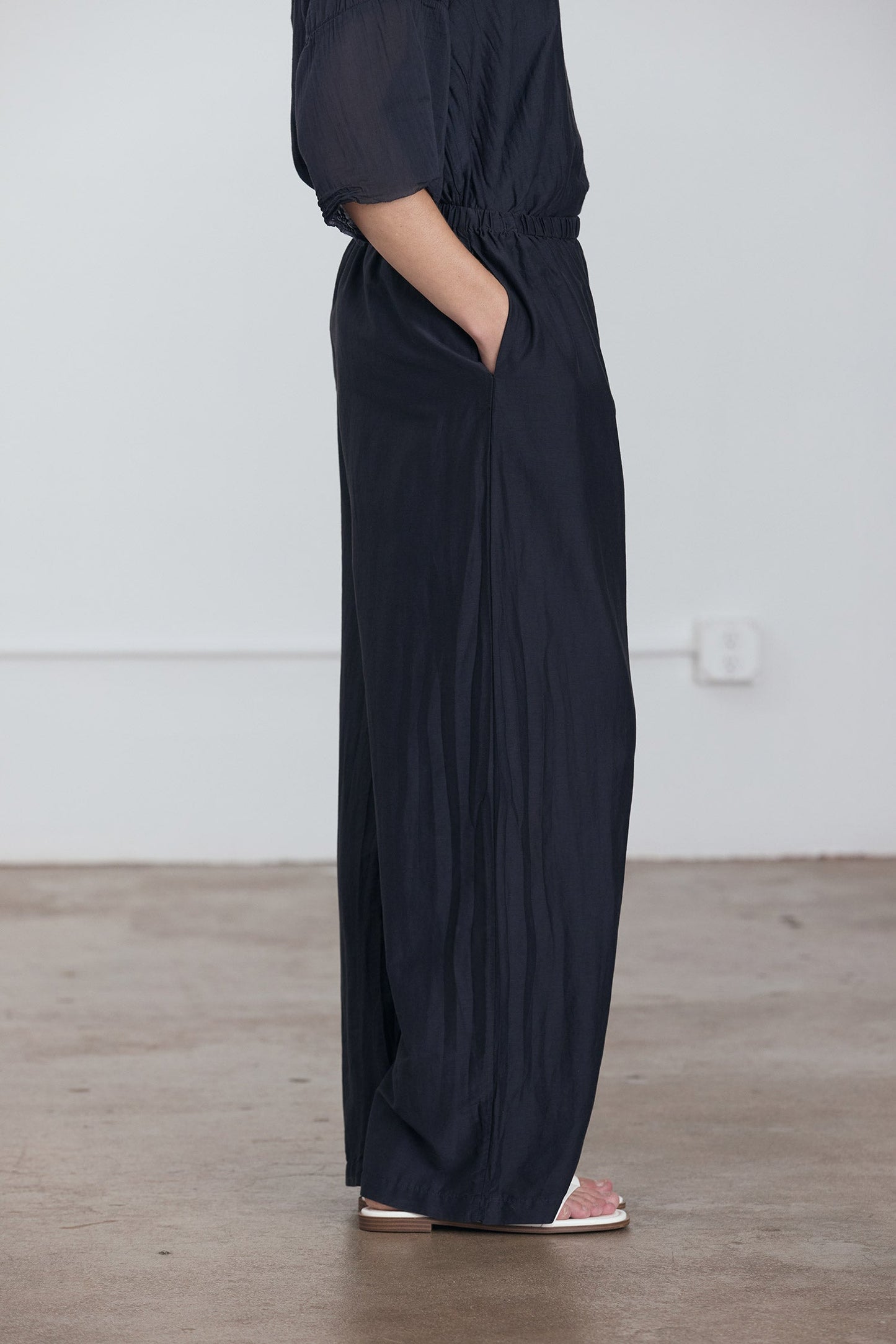 STRAIGHT PANTS / FADED BLACK