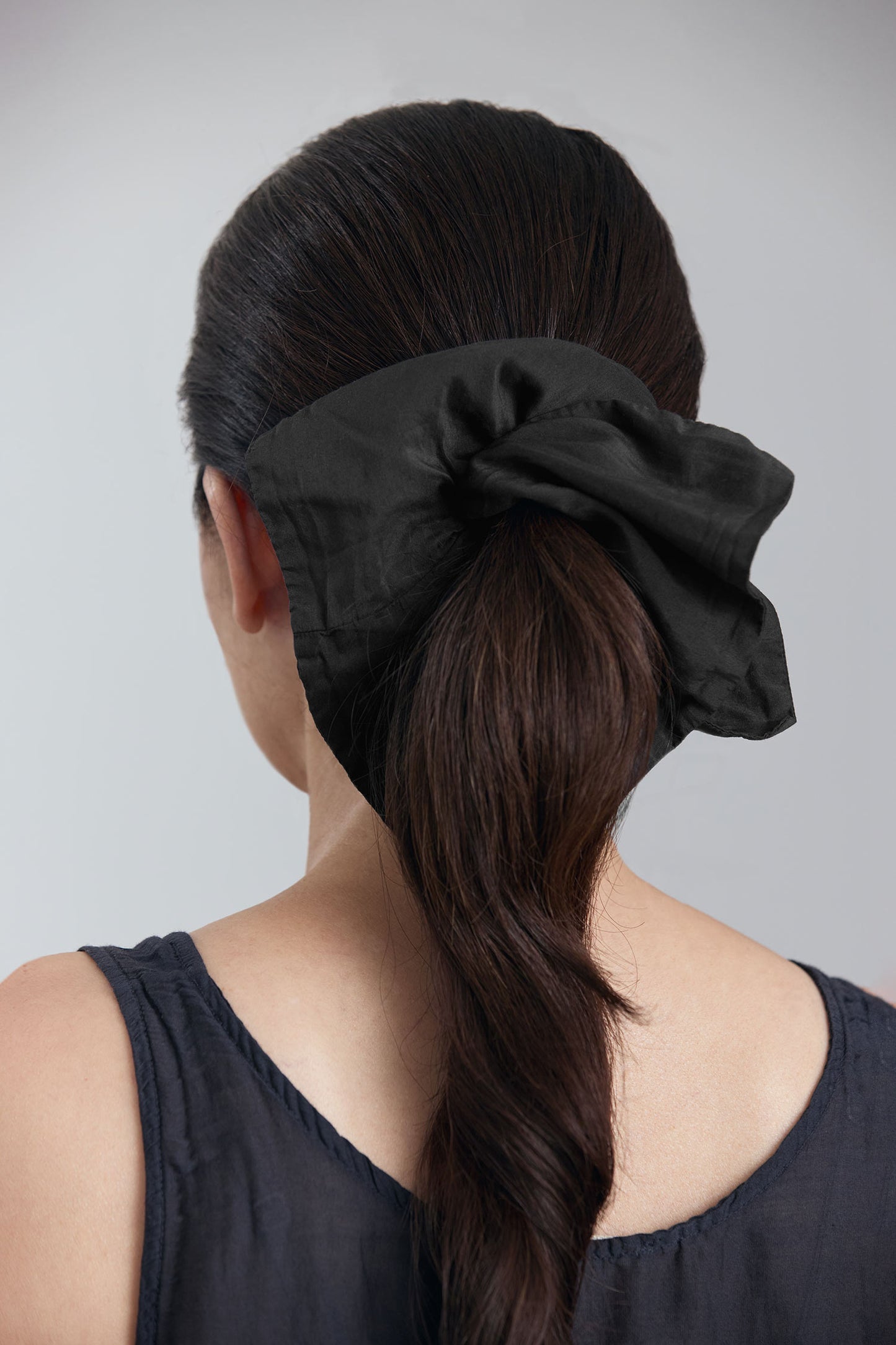 SQUARE SILK COTTON SCRUNCHIES / BLACK