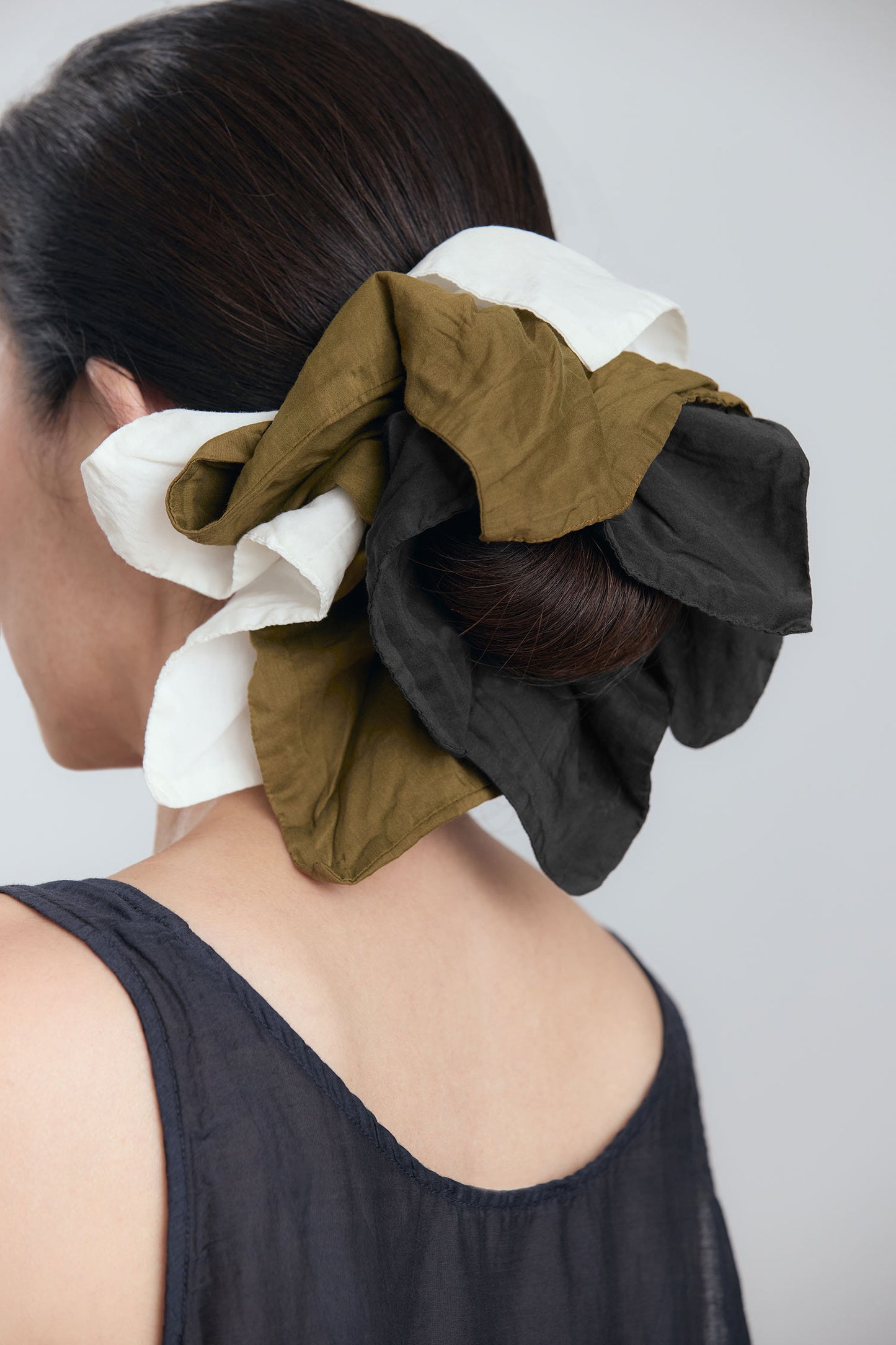 SQUARE SILK COTTON SCRUNCHIES / BLACK