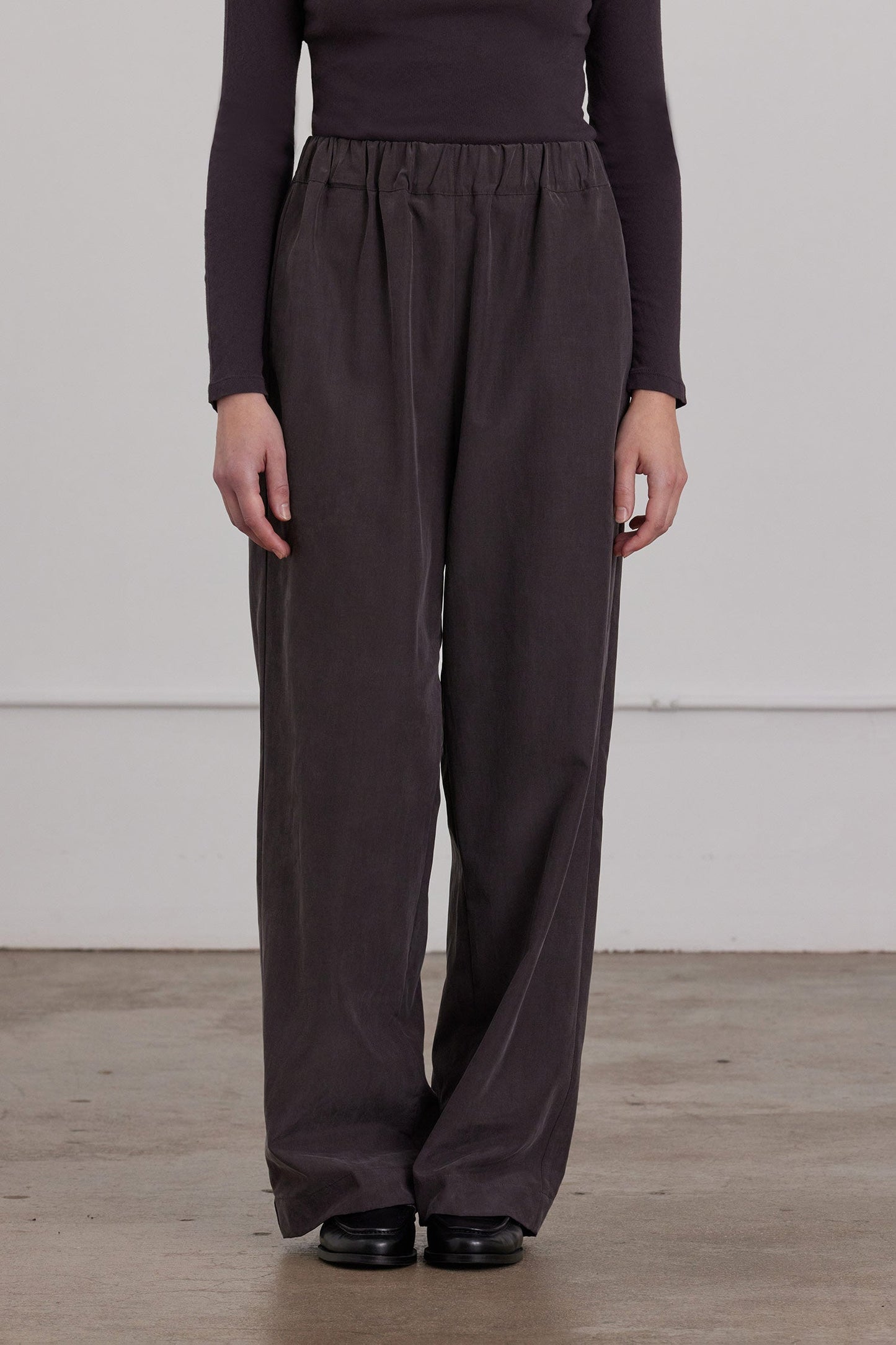 STRAIGHT PANTS / DK. PLUM