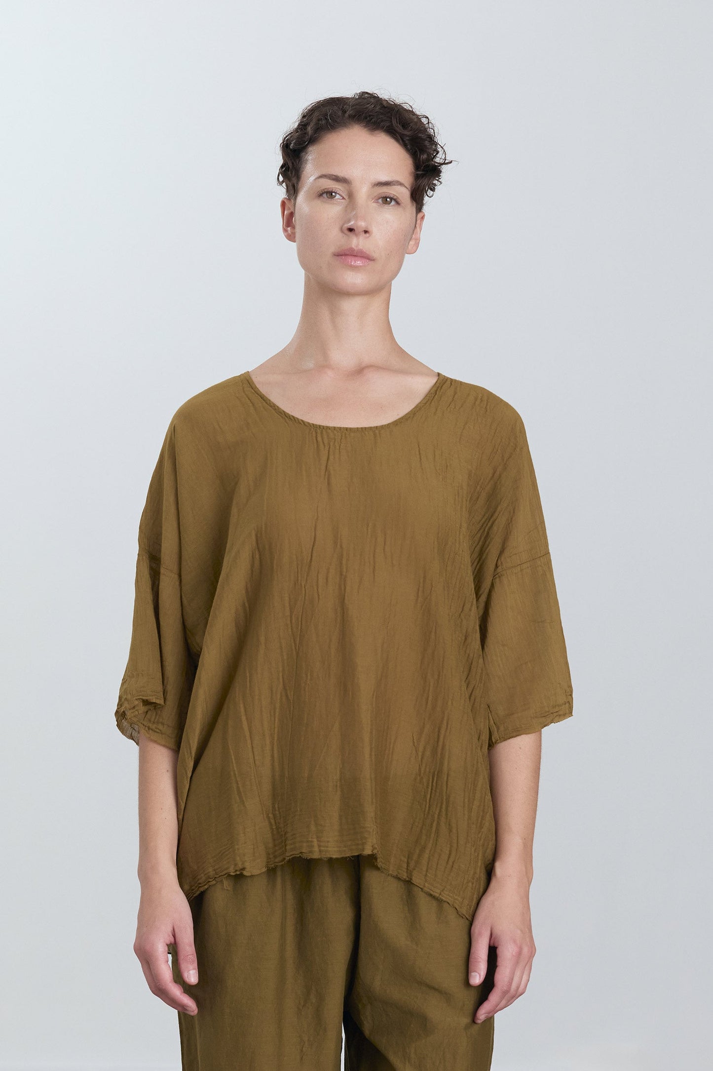 OVERSIZED TOP / DK. OLIVE