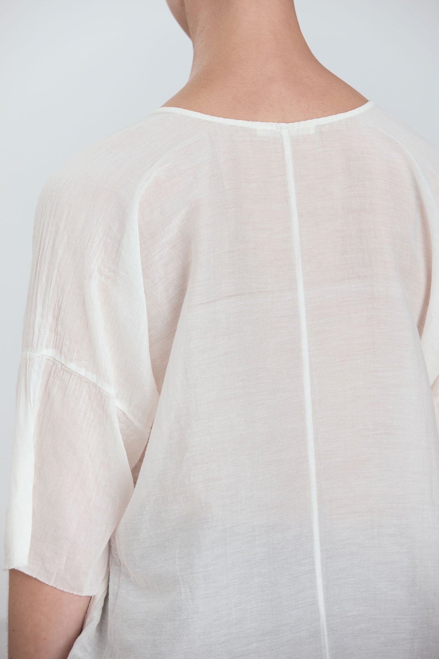 OVERSIZED TOP / WHITE