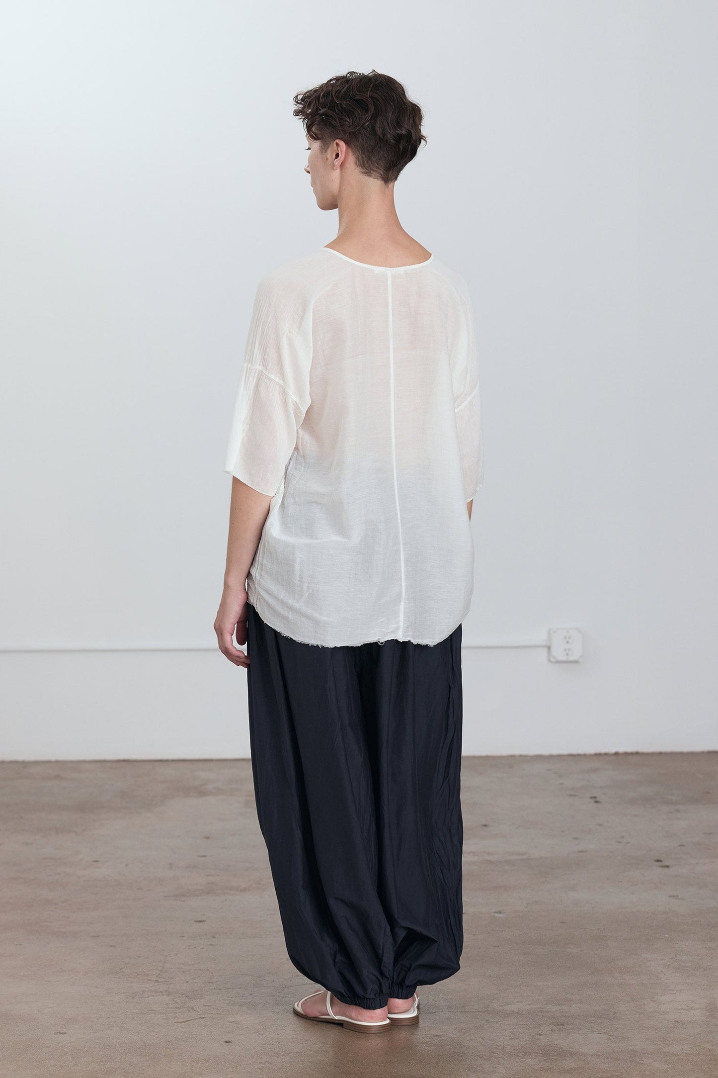 OVERSIZED TOP / WHITE
