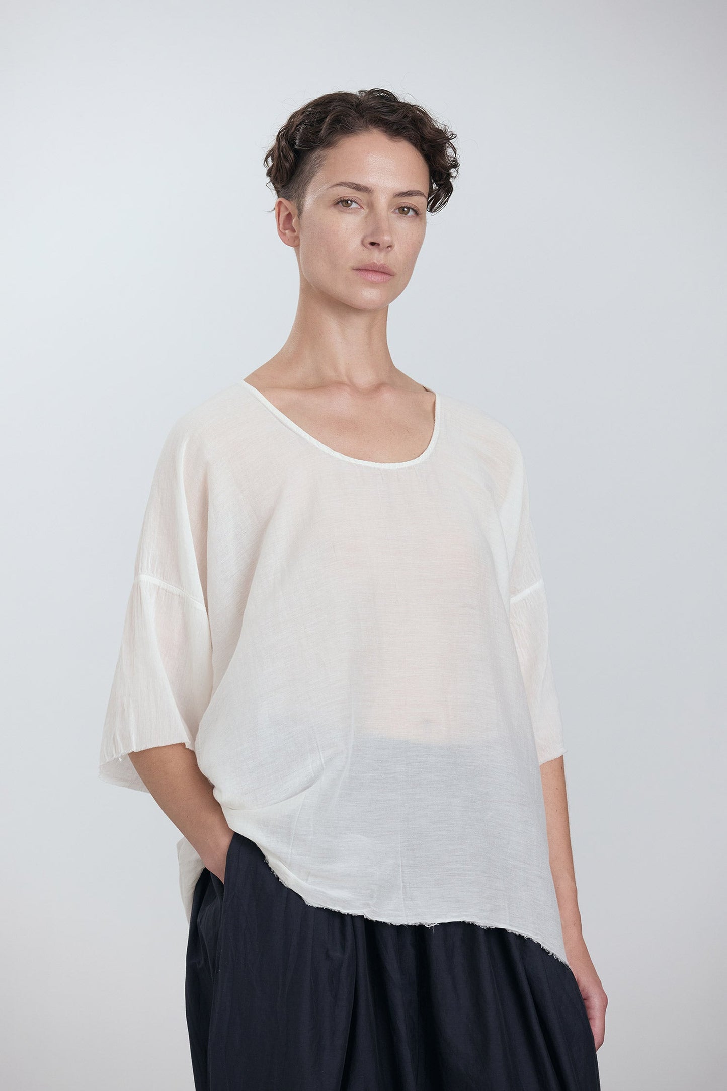 OVERSIZED TOP / WHITE