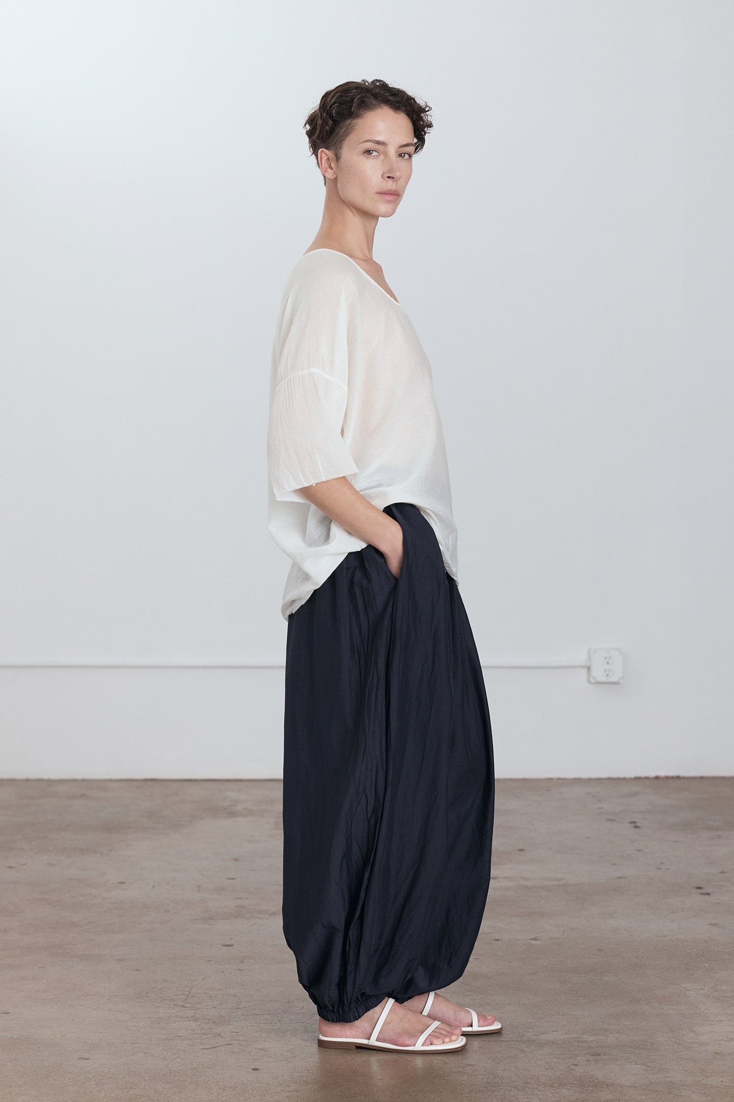 OVERSIZED TOP / WHITE