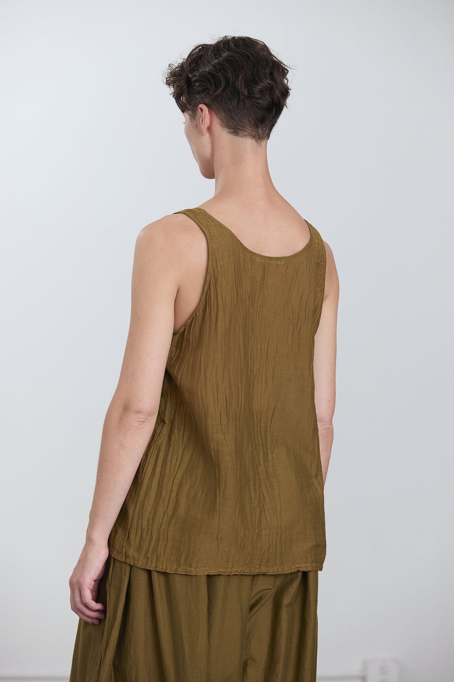 LOOSE TANK TOP / DK. OLIVE