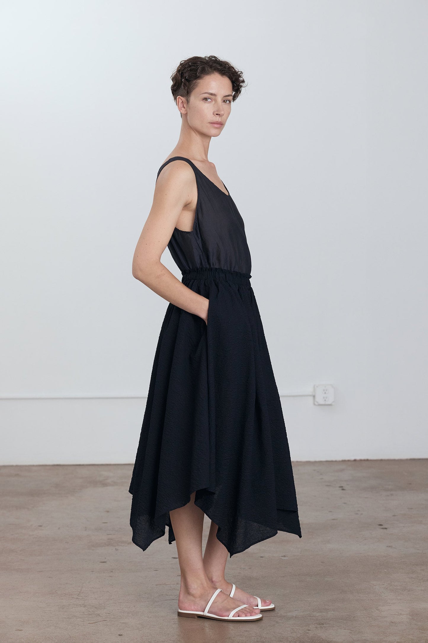 PAPER SKIRT / MIDNIGHT