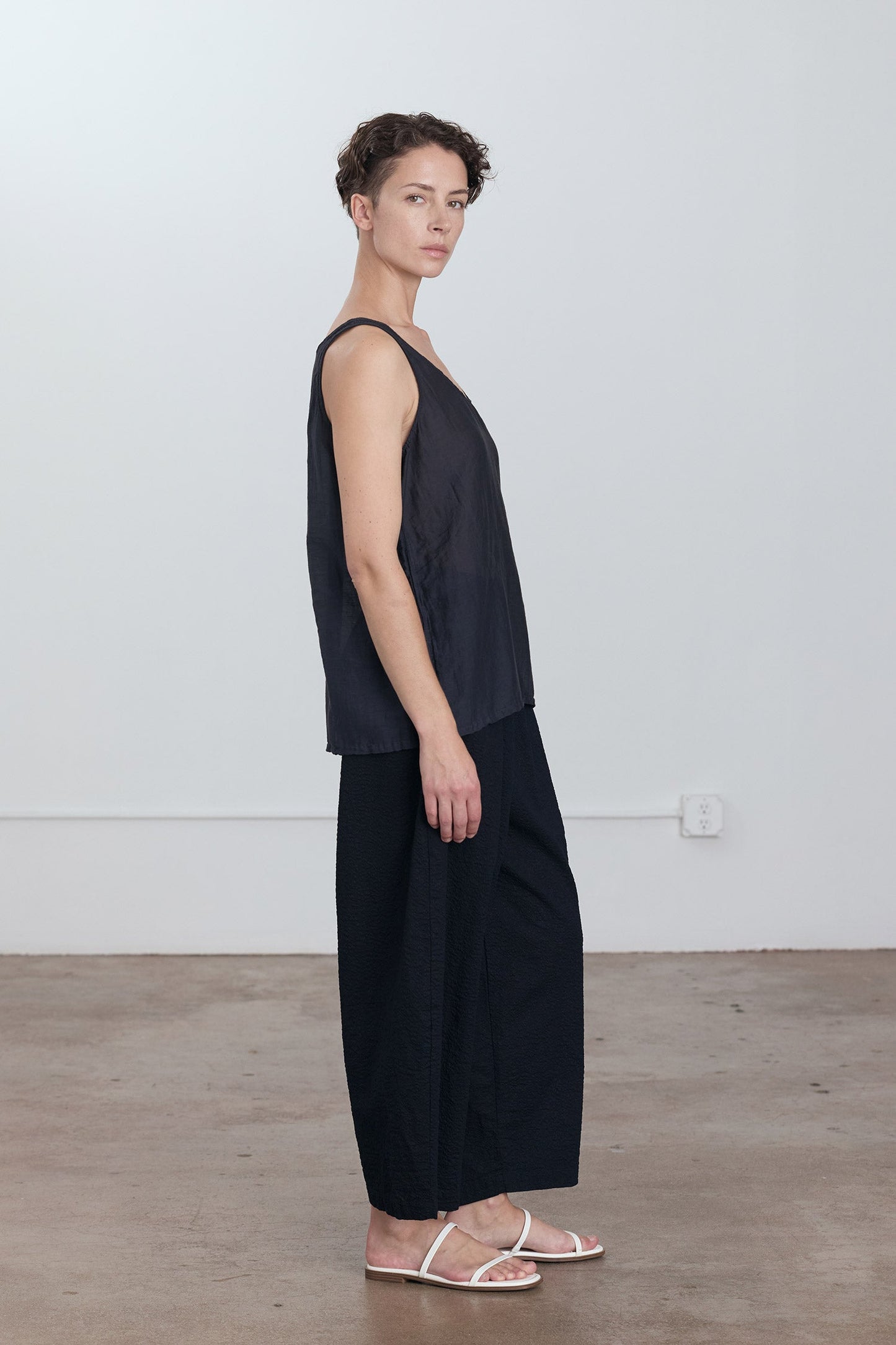 LOOSE TANK TOP / FADED BLACK