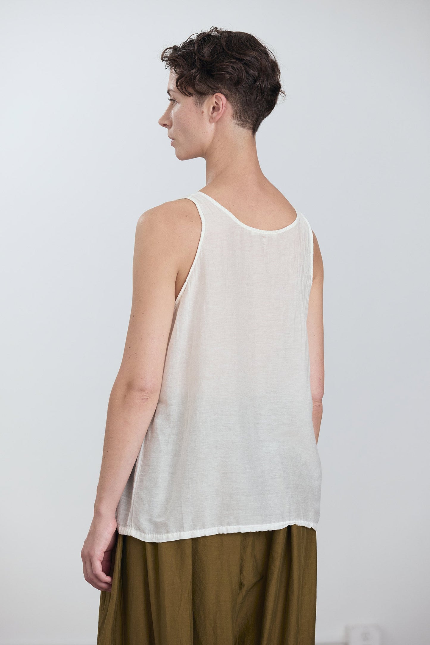 LOOSE TANK TOP / WHITE