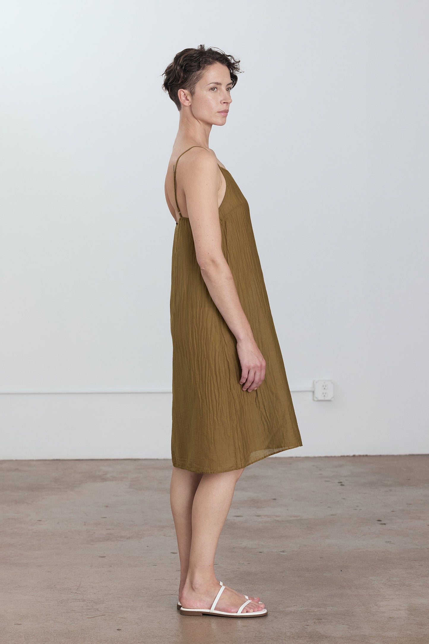 CAMI DRESS / DK. OLIVE