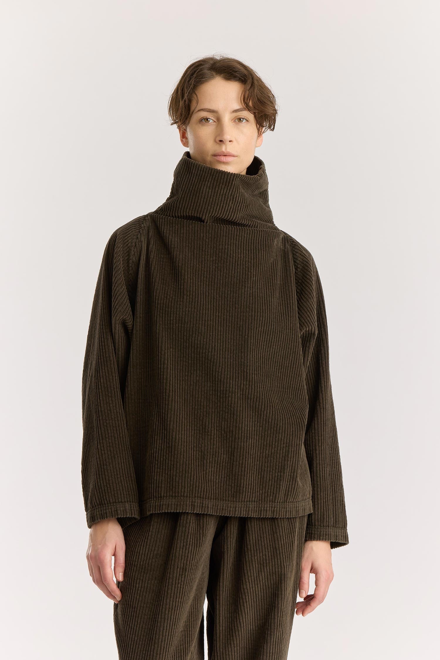 Tube Top / Dark Forest
Dolman sleeve
Boxy shape
100% Cotton wide corduroy
Cold machine or hand wash, tumble dry low or dry flat, no bleach
Style number: WC-TT11
Made in USA