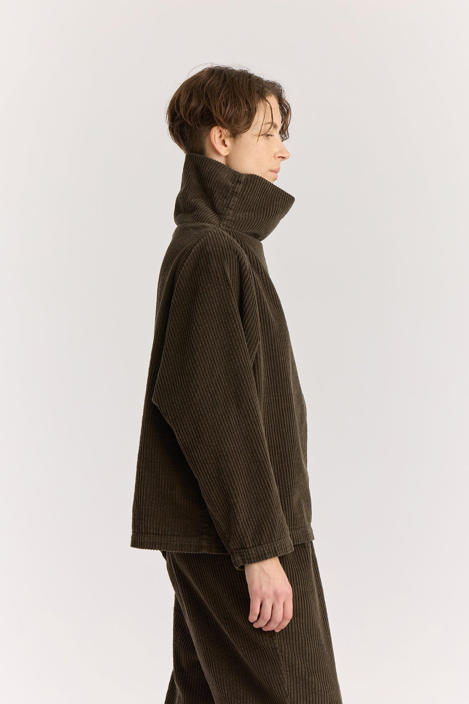 Tube Top / Dark Forest
Dolman sleeve
Boxy shape
100% Cotton wide corduroy
Cold machine or hand wash, tumble dry low or dry flat, no bleach
Style number: WC-TT11
Made in USA
