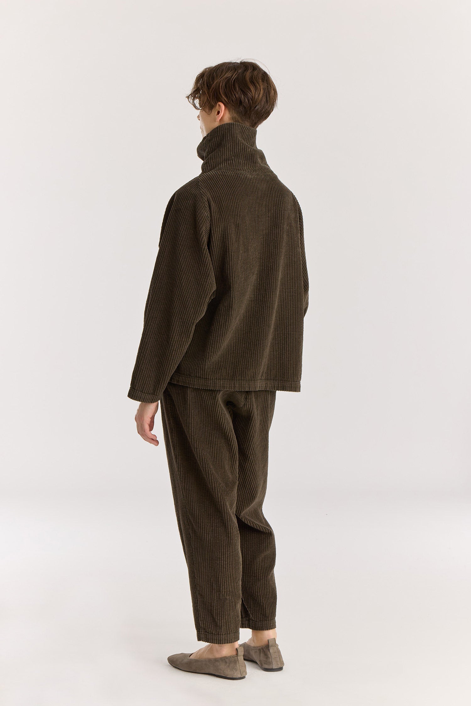 Tube Top / Dark Forest
Dolman sleeve
Boxy shape
100% Cotton wide corduroy
Cold machine or hand wash, tumble dry low or dry flat, no bleach
Style number: WC-TT11
Made in USA