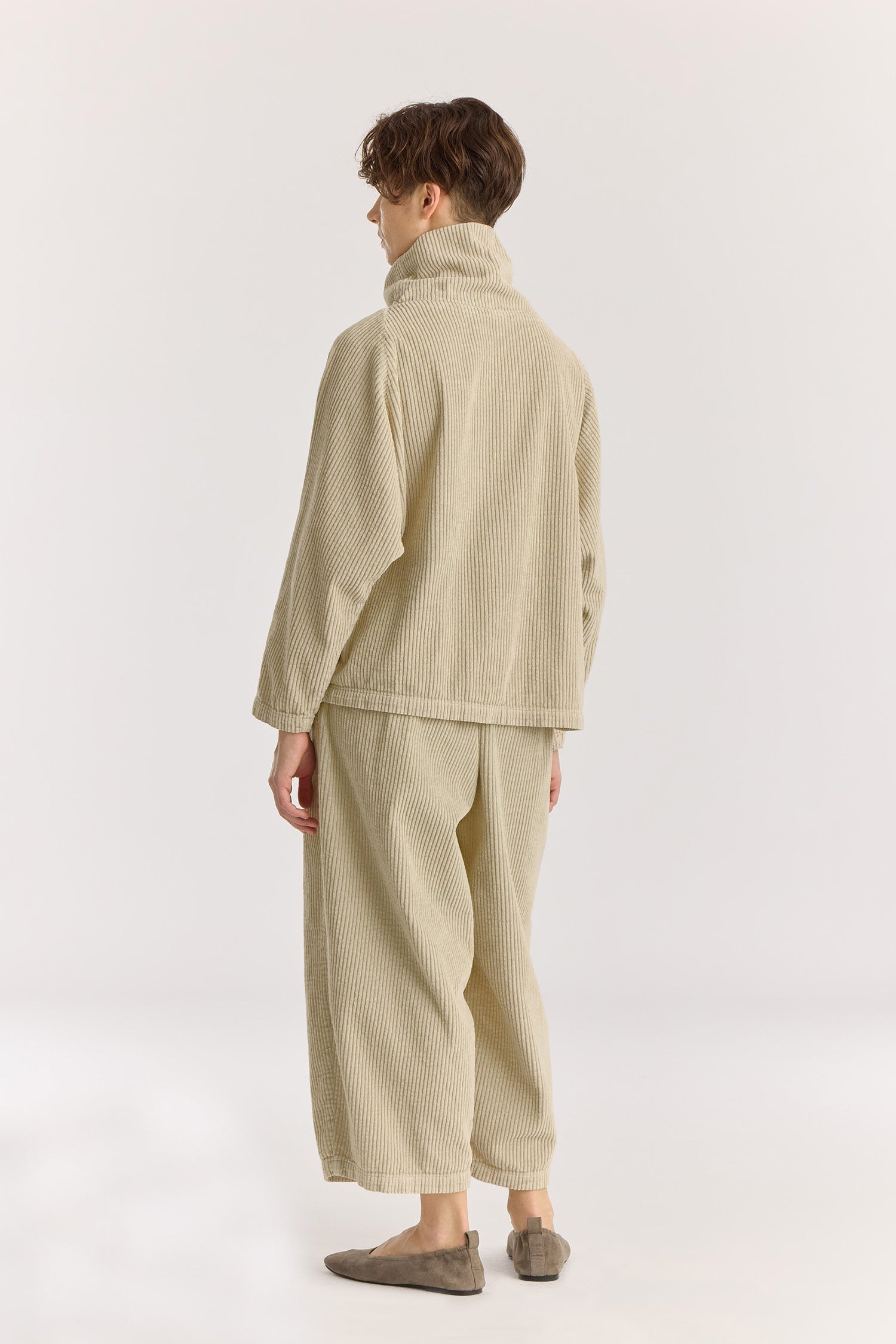 Tube Top / Ivory
Dolman sleeve
Boxy shape
100% Cotton wide corduroy
Cold machine or hand wash, tumble dry low or dry flat, no bleach
Style number: WC-TT11
Made in USA