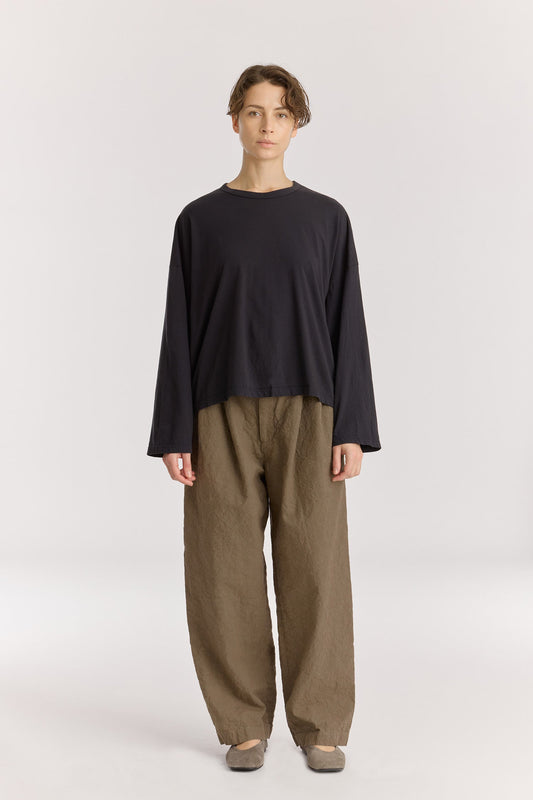 Wide Long Sleeve Tee / Black
Basic crew neck
Boxy silhouette
Soft fabric
100% Organic Cotton jersey
Cold machine or hand wash, tumble dry low or dry flat, no bleach
Style Number: OC-WLT28
Relaxed fit
Made in USA