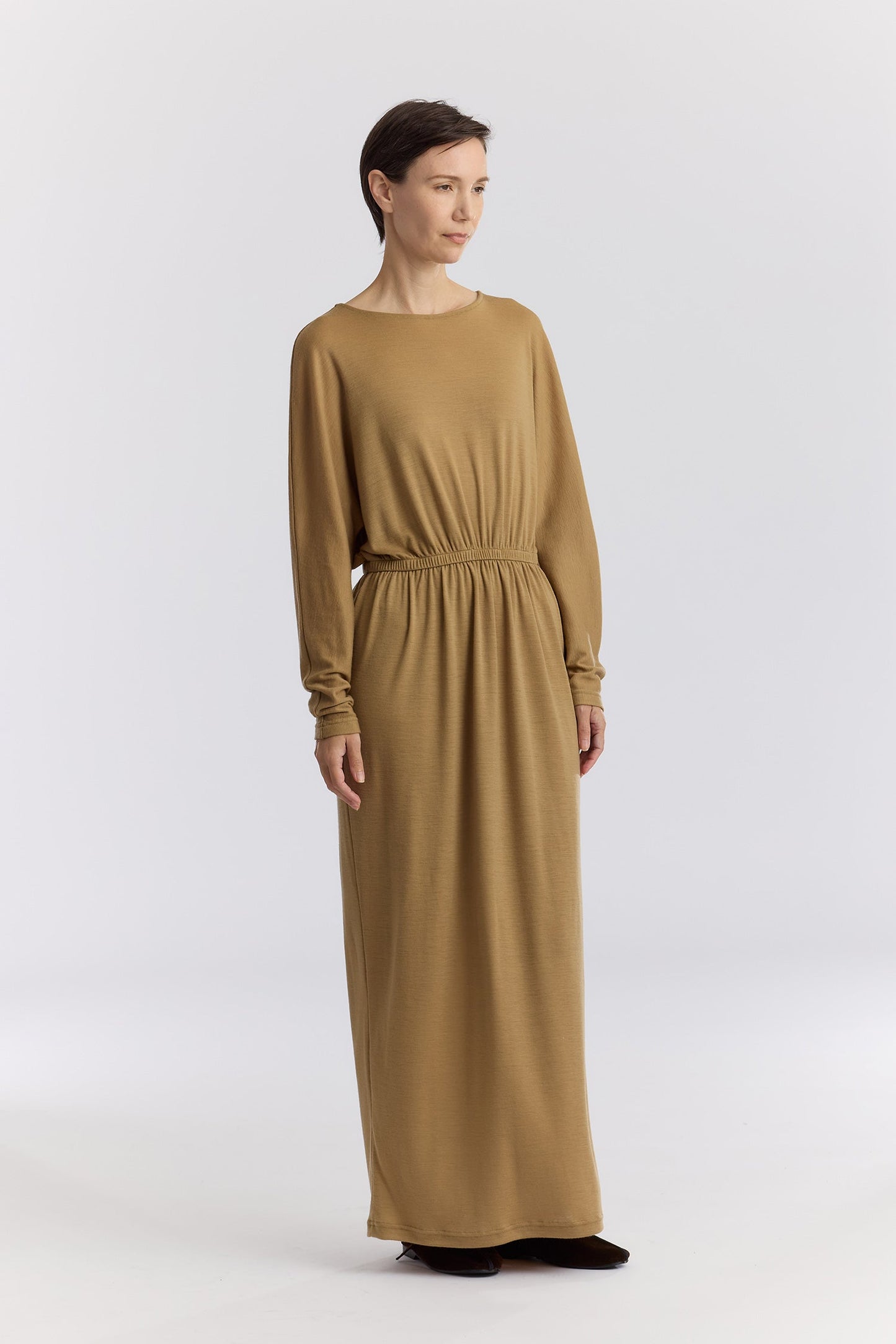 WASHABLE WOOL I-DRESS / CAMEL