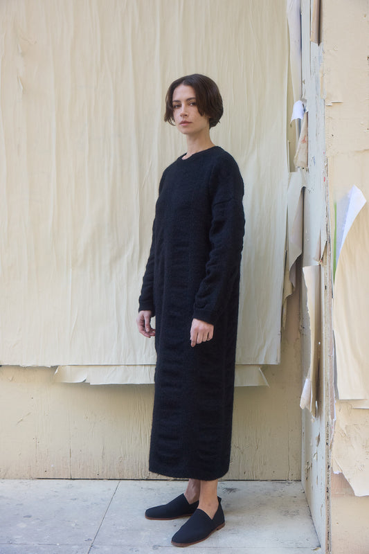 WATERFALL KNIT DRESS / BLACK