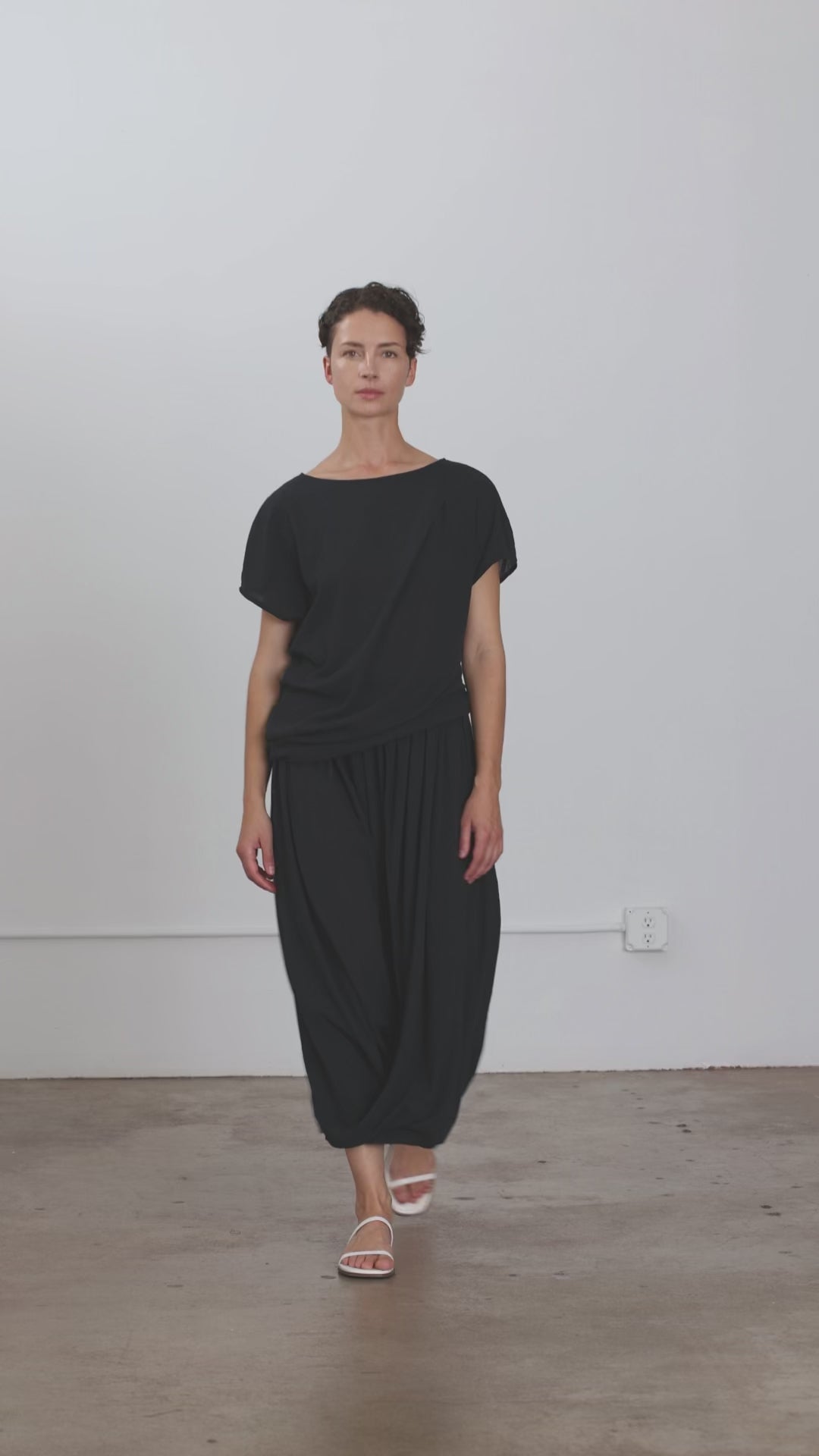 商品 – BLACK CRANE
