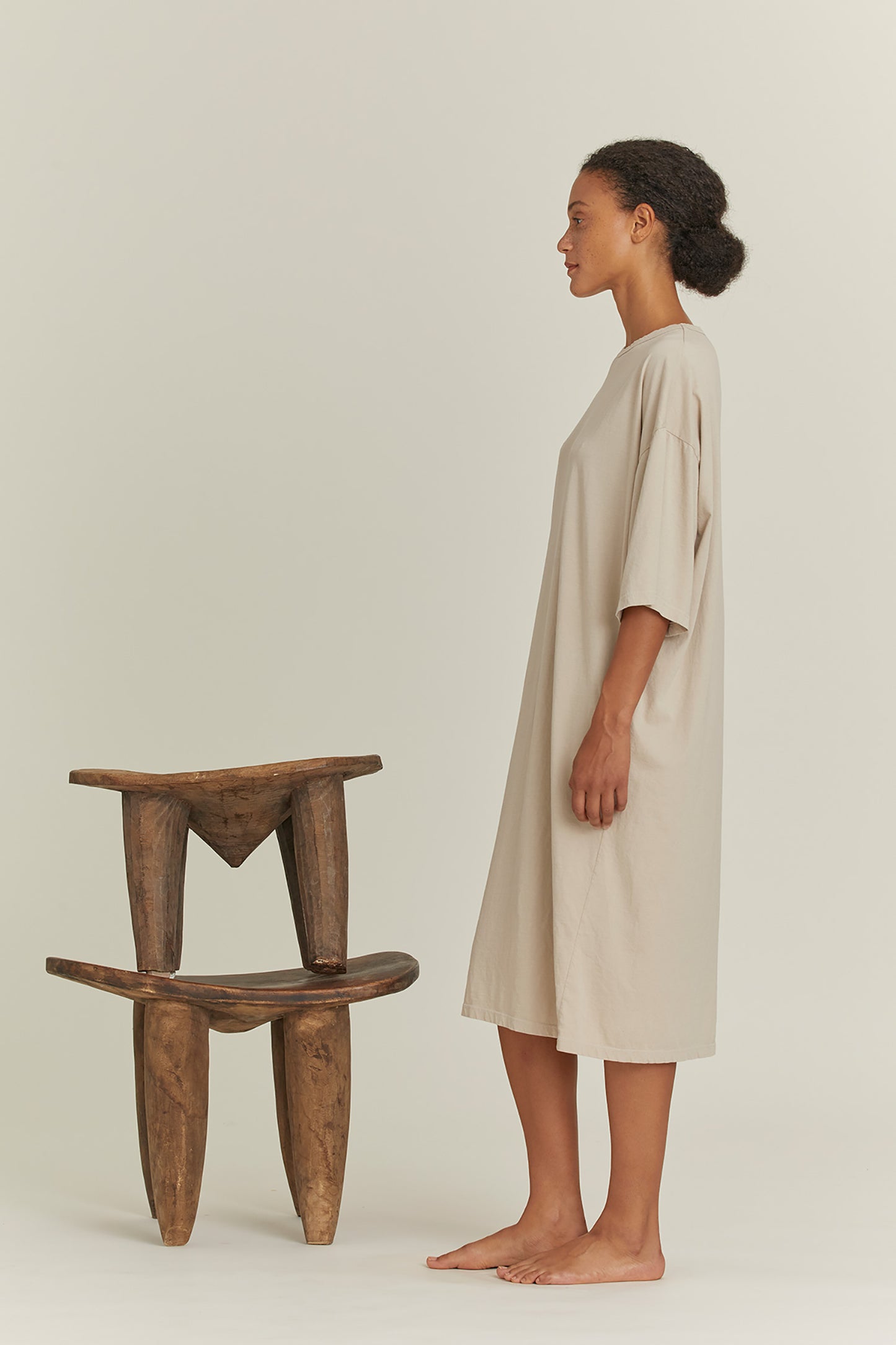 ONLINE EXCLUSIVE ORGANIC DRESS / TAUPE