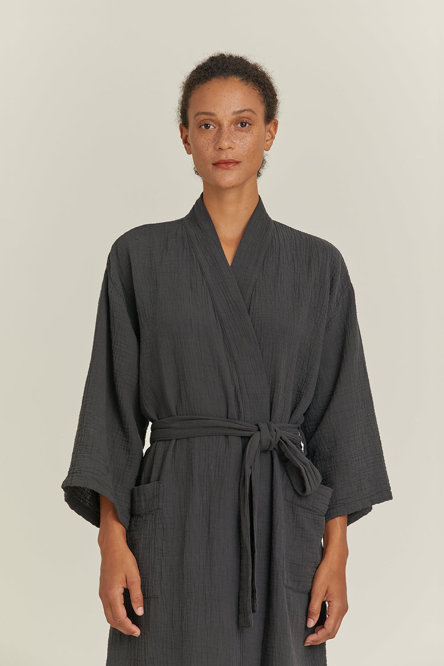 ONLINE EXCLUSIVE ORGANIC ROBE / BLACK