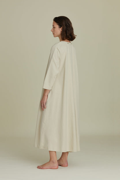 シャーリングネックドレス / アイボリー